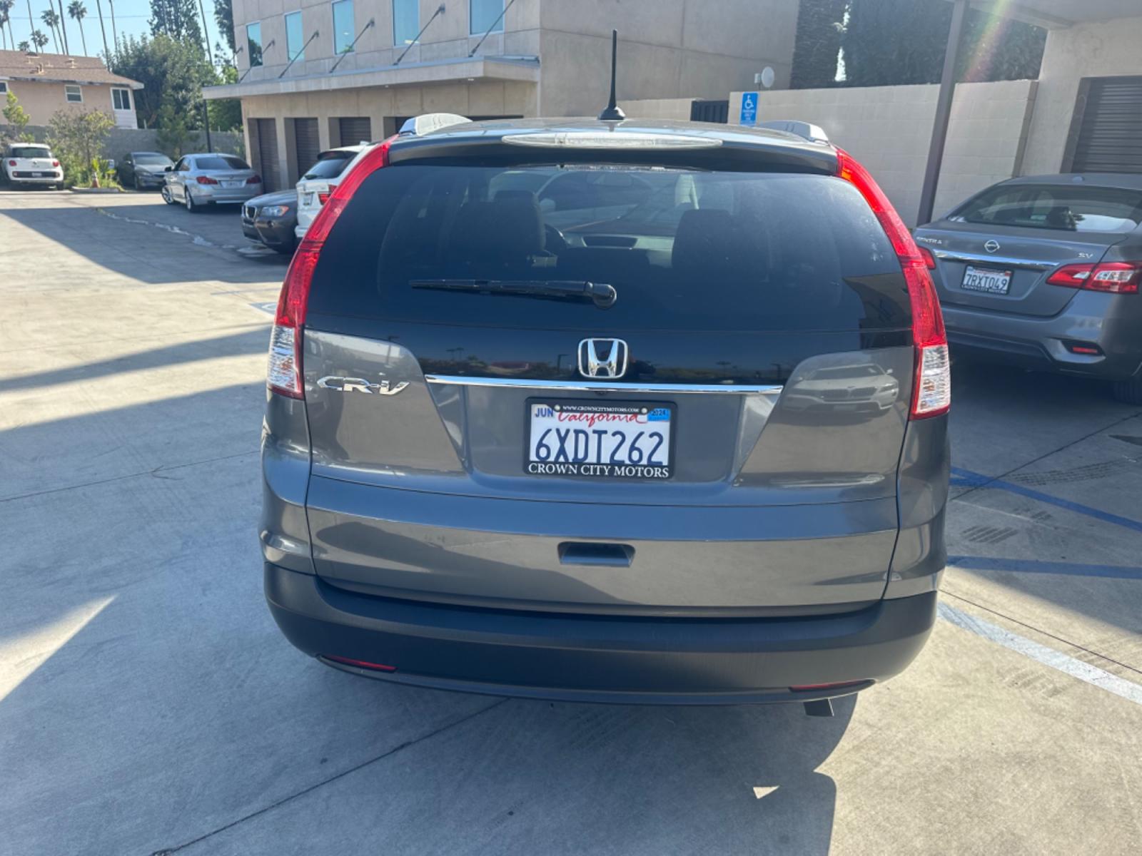 2012 BLUE /GRAY Honda CR-V leather (JHLRM3H70CC) with an 4 CYLINDER engine, Automatic transmission, located at 30 S. Berkeley Avenue, Pasadena, CA, 91107, (626) 248-7567, 34.145447, -118.109398 - Photo #4